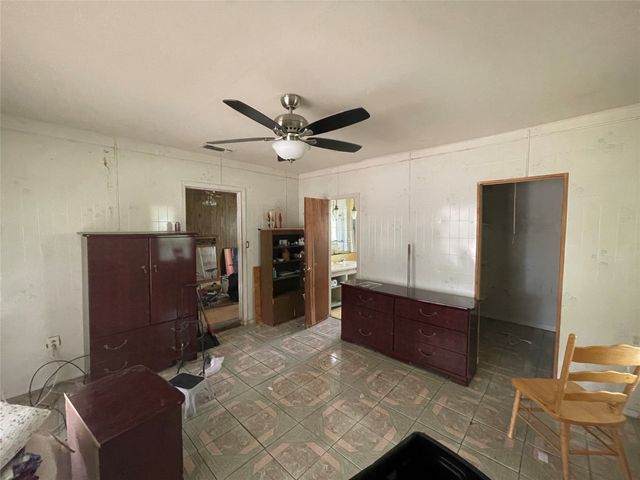 7008 Greenbriar Crescent Street, Lake Worth, TX 76135