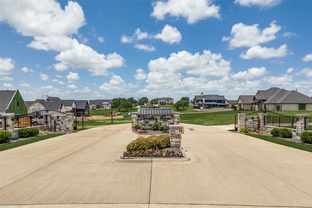 300 Mint Ridge Drive, Burleson, TX 76028