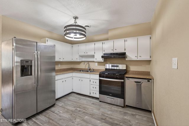 110 Providence Rd, Oak Ridge, TN 37830