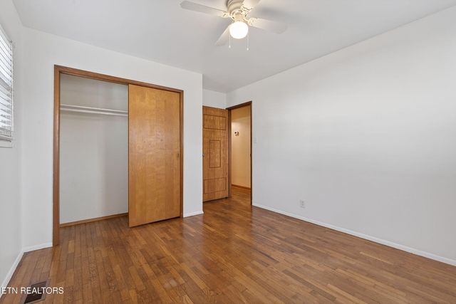 110 Providence Rd, Oak Ridge, TN 37830