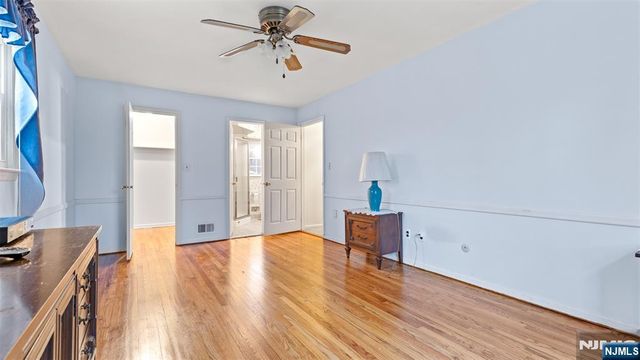 51 Black Oak Lane, Mahwah, NJ 07430