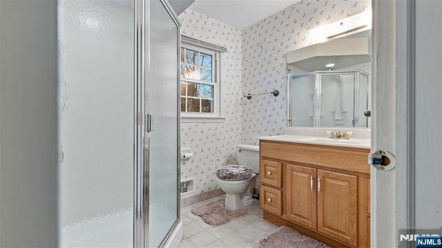 51 Black Oak Lane, Mahwah, NJ 07430