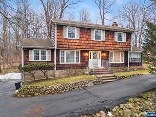 51 Black Oak Lane, Mahwah, NJ 07430