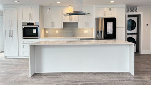 131 Cambridge St A, Burlington, MA 01803