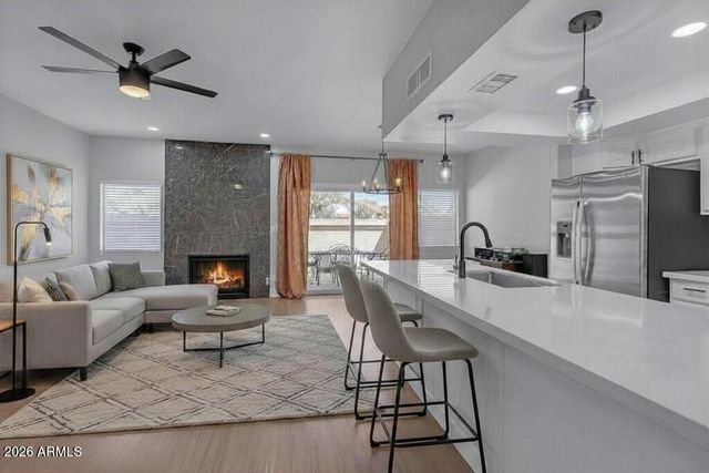 9705 E MOUNTAIN VIEW Road 1046, Scottsdale, AZ 85258