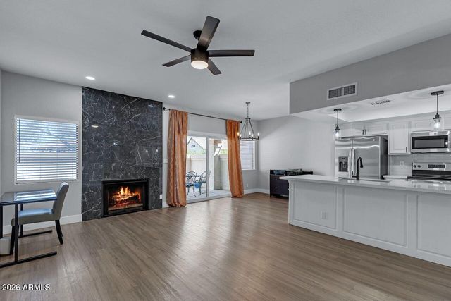 9705 E MOUNTAIN VIEW Road 1046, Scottsdale, AZ 85258
