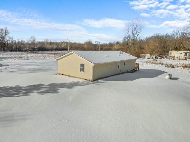 2340 E Mosherville Road, Scipio Twp, MI 49250