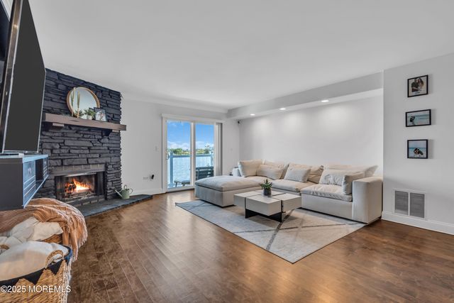 165 Riddle Avenue 9, Long Branch, NJ 07740