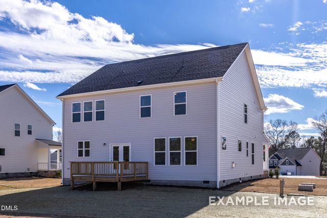 320 Longleaf Glen Lane, Zebulon, NC 27597