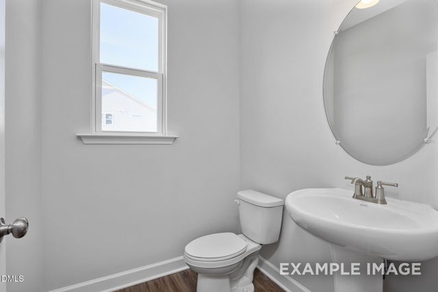 320 Longleaf Glen Lane, Zebulon, NC 27597