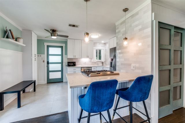 6440 Lontos Drive, Dallas, TX 75214