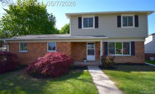 1309 W Elmwood Avenue, Clawson, MI 48017