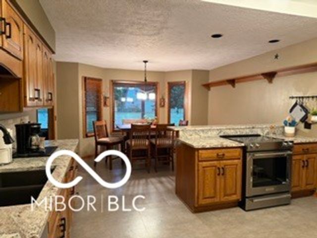 11867 N Shelby 700 W, New Palestine, IN 46163