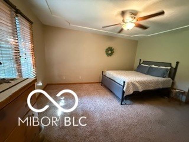 11867 N Shelby 700 W, New Palestine, IN 46163