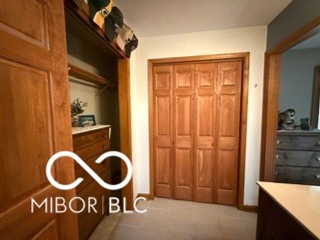 11867 N Shelby 700 W, New Palestine, IN 46163