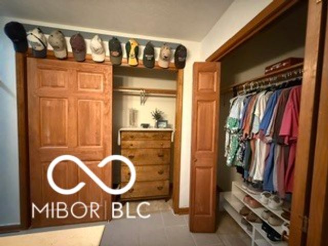 11867 N Shelby 700 W, New Palestine, IN 46163