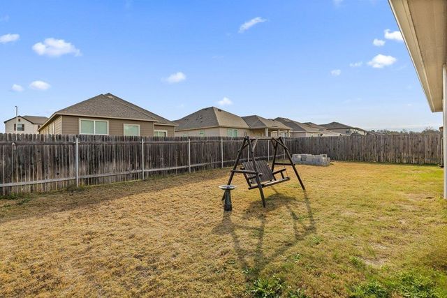 1926 Dragonfly LOOP, Bastrop, TX 78602