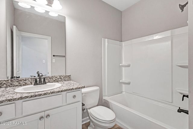 306 Mulholland Lane, Duson, LA 70529