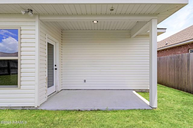 306 Mulholland Lane, Duson, LA 70529