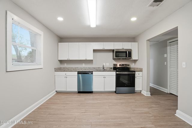 7428 RENTZ Court, Jacksonville, FL 32211