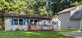 270 Indian Trail, Columbiaville, MI 48421