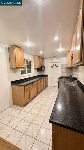 411 Vienna Street, San Francisco, CA 94112