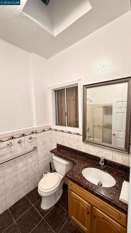 411 Vienna Street, San Francisco, CA 94112