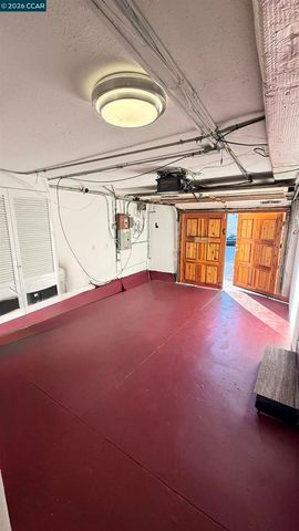 411 Vienna Street, San Francisco, CA 94112