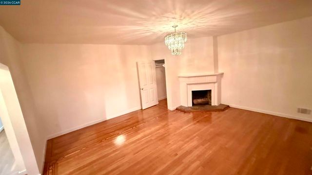 411 Vienna Street, San Francisco, CA 94112