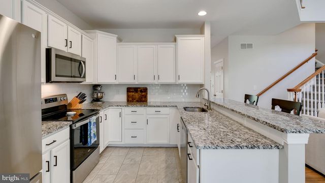 23 WOODSPRING CIR, Sellersville, PA 18960