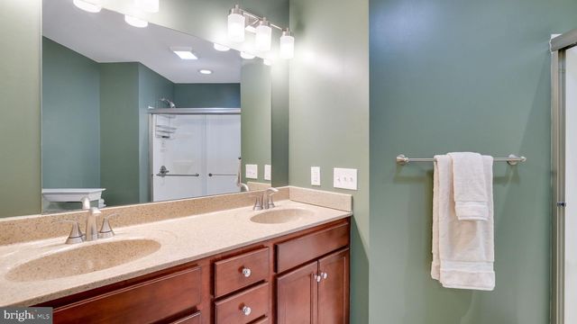 23 WOODSPRING CIR, Sellersville, PA 18960