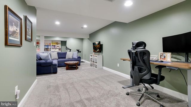 23 WOODSPRING CIR, Sellersville, PA 18960