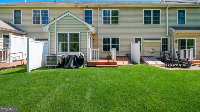 23 WOODSPRING CIR, Sellersville, PA 18960