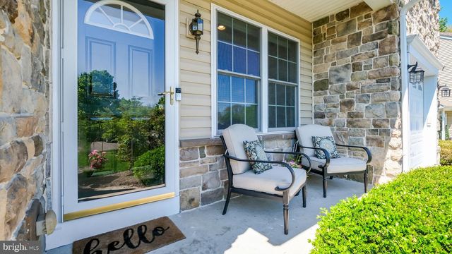 23 WOODSPRING CIR, Sellersville, PA 18960