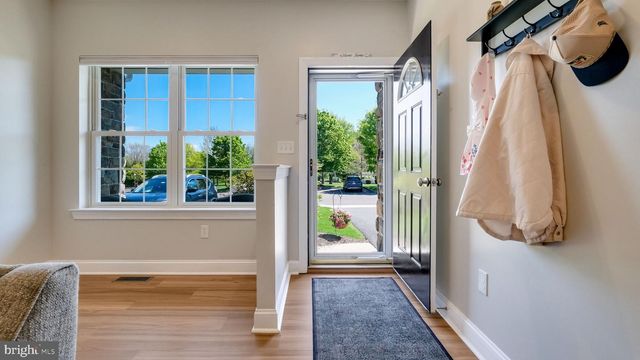23 WOODSPRING CIR, Sellersville, PA 18960