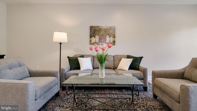23 WOODSPRING CIR, Sellersville, PA 18960