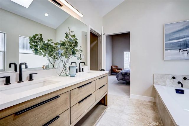 216 Monterey, Hermosa Beach, CA 90254