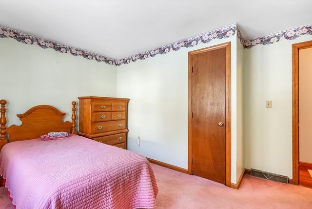 15 Angie Ave, Haverhill, MA 01830