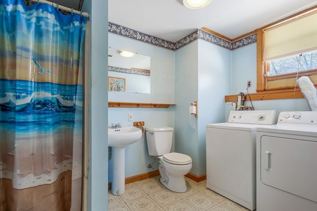 15 Angie Ave, Haverhill, MA 01830