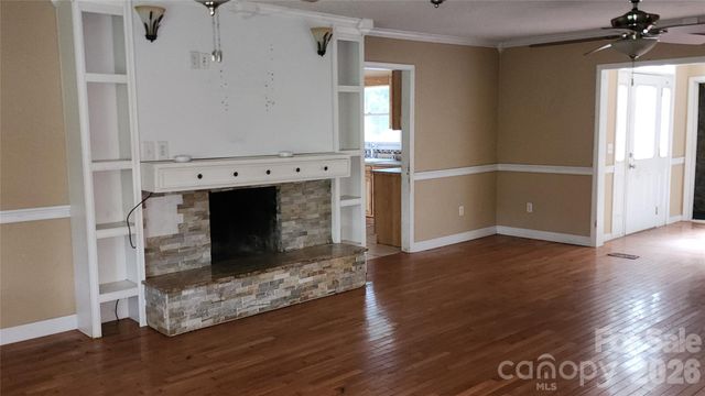 2020 Ada Williams Lane, Lenoir, NC 28645