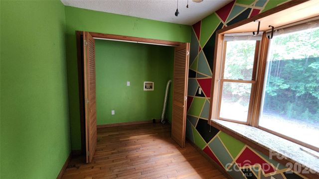 2020 Ada Williams Lane, Lenoir, NC 28645