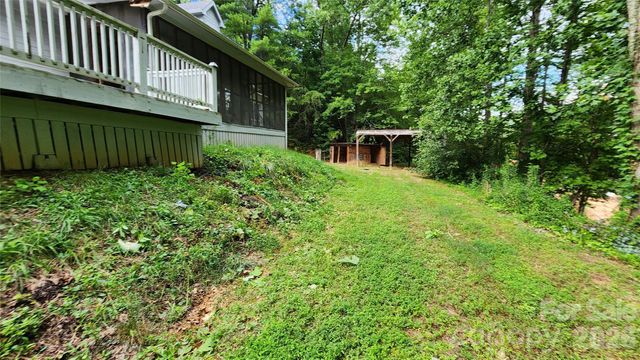 2020 Ada Williams Lane, Lenoir, NC 28645