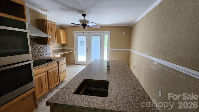 2020 Ada Williams Lane, Lenoir, NC 28645