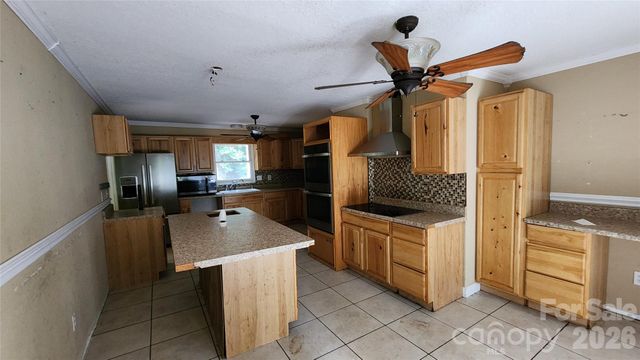 2020 Ada Williams Lane, Lenoir, NC 28645