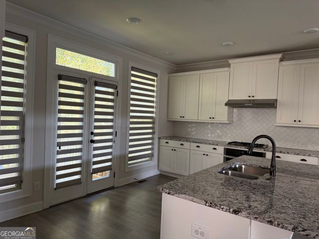 7950 Laurel Creek Drive, Johns Creek, GA 30024