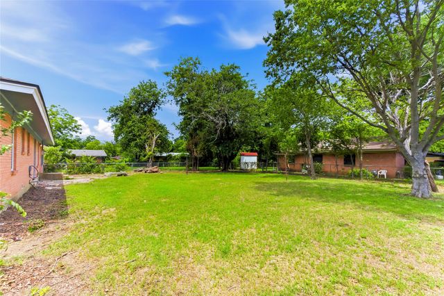 1209 Glasgow Road, Fort Worth, TX 76134