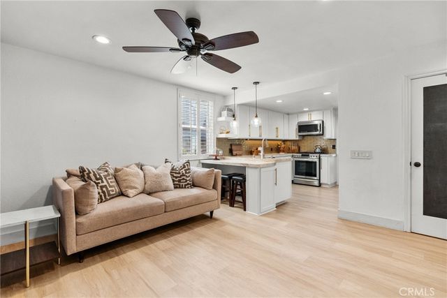 23121 Yvette Lane, Valencia, CA 91355