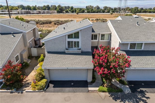 23121 Yvette Lane, Valencia, CA 91355