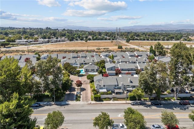 23121 Yvette Lane, Valencia, CA 91355