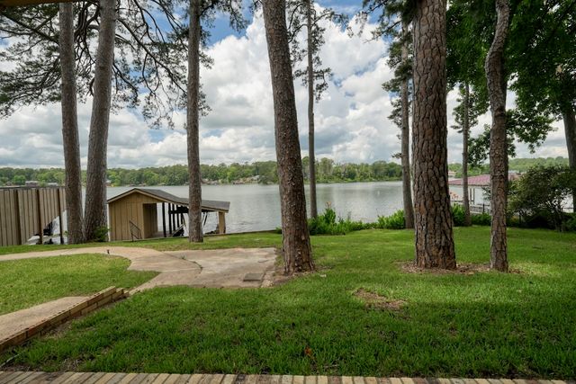 338 Hideaway Lane Central, Hideaway, TX 75771